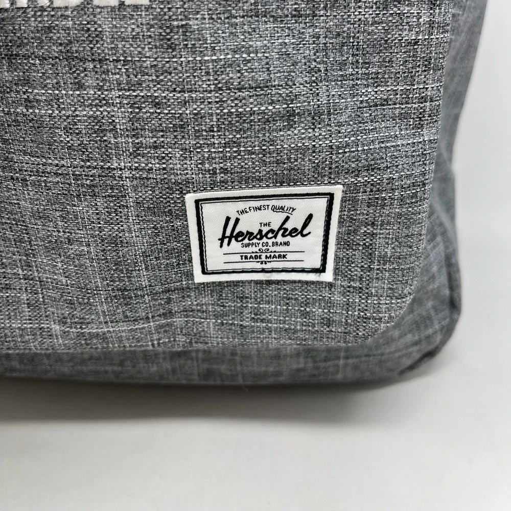 Herschel Supply Co Classic‎ X-Large Raven Crosshatch/Grey Backpack Work School